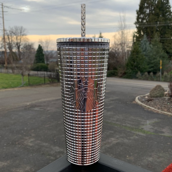 Starbucks 24oz cup silver - Picture 3 of 4